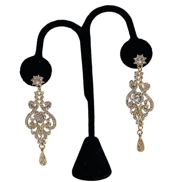 NWT Rose Gold Rhinestone Statement Necklace & Earrings Set - Picture 12 of 16